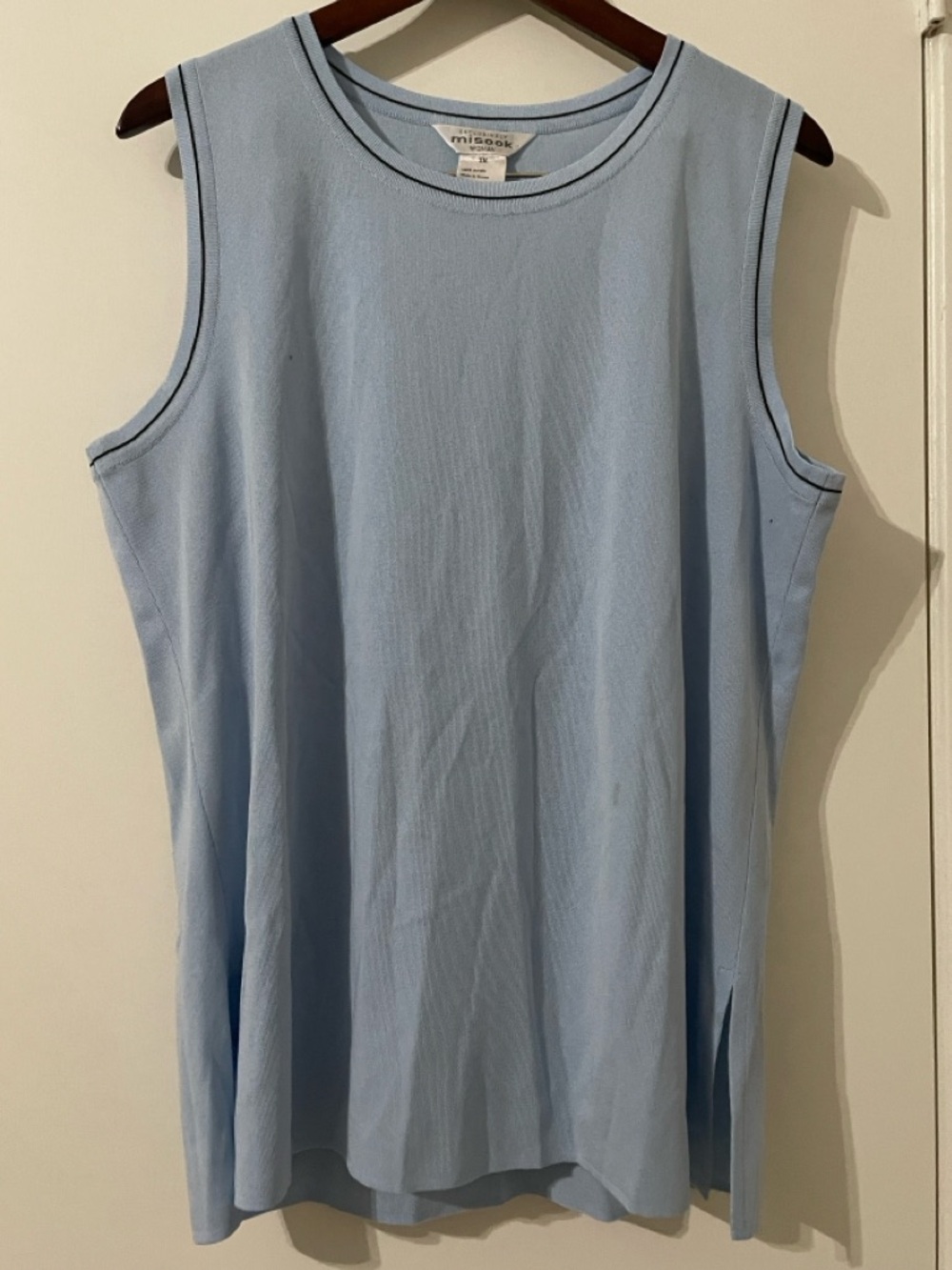 Misook Woman Light Blue Sleeveless Knit Tank Top - Size 1X